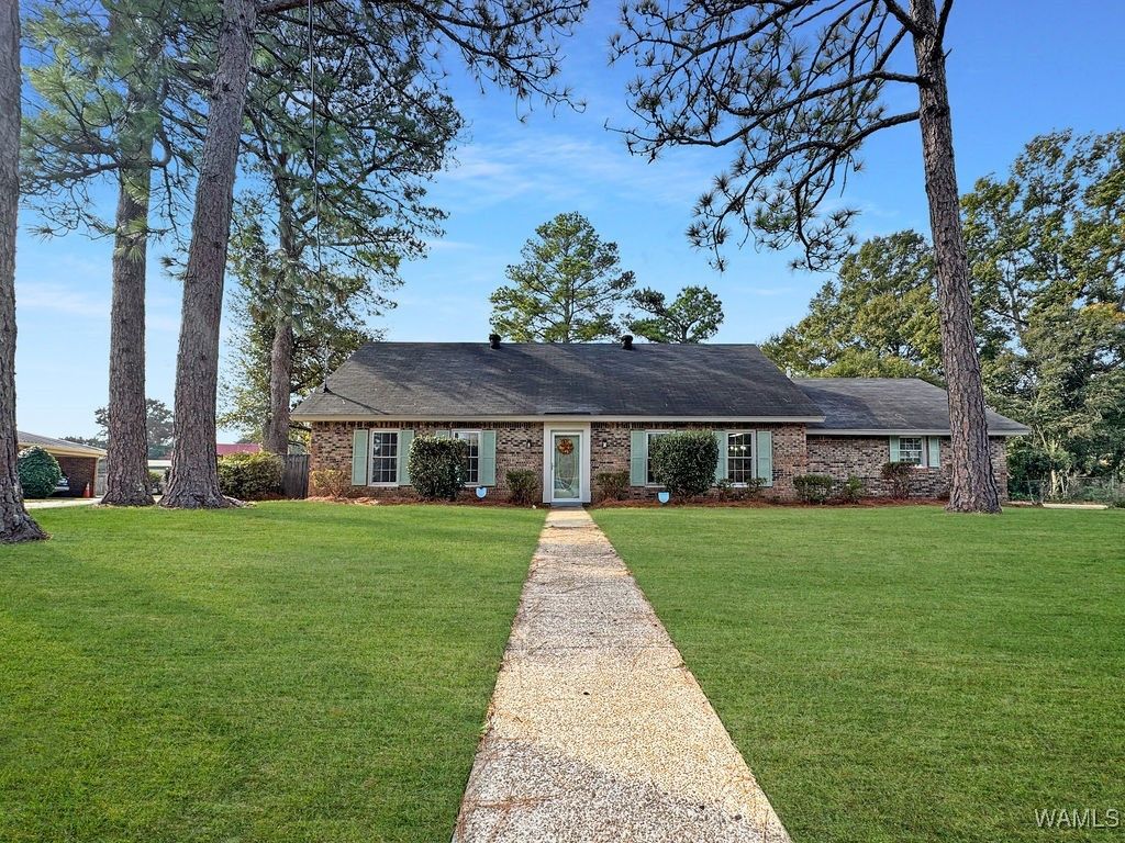 5002 10th E, Tuscaloosa, AL 35405