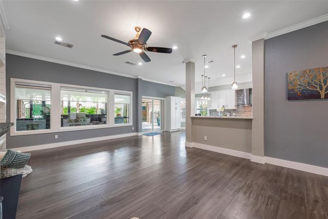 1013 Azalea Pointe, League City, TX 77573