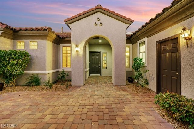 2900 Forest Grove Drive, Henderson, NV 89052