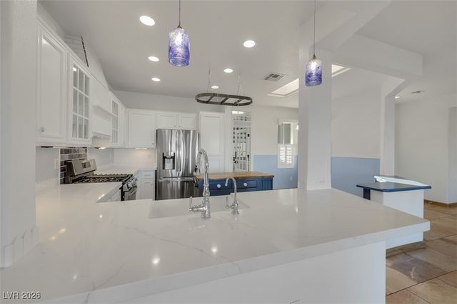 2900 Forest Grove Drive, Henderson, NV 89052