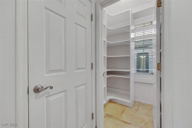 2900 Forest Grove Drive, Henderson, NV 89052