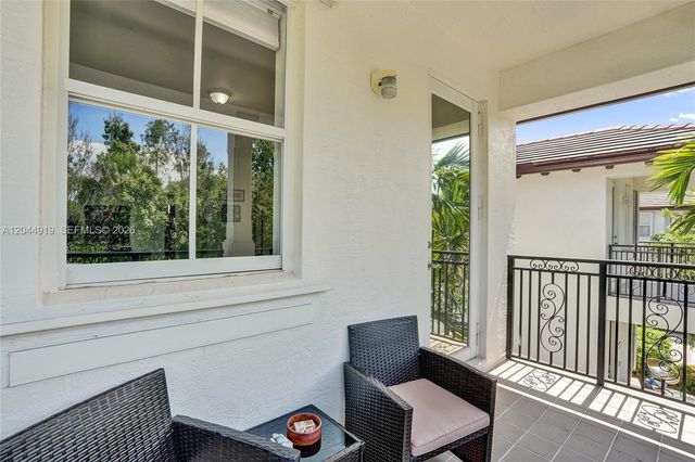 4760 Mimosa Pl 1015, Coconut Creek, FL 33073