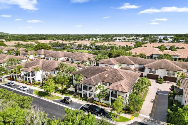 4760 Mimosa Pl 1015, Coconut Creek, FL 33073