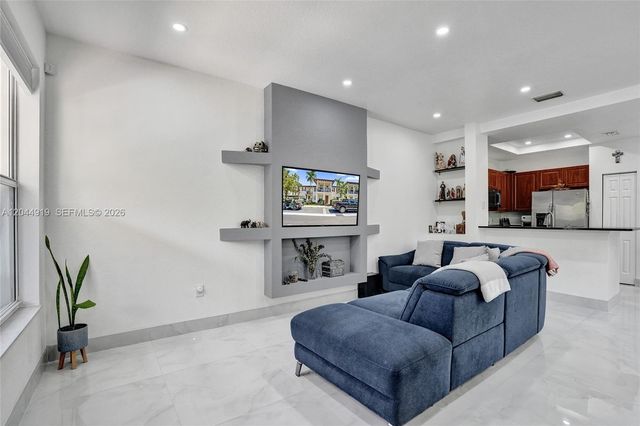 4760 Mimosa Pl 1015, Coconut Creek, FL 33073
