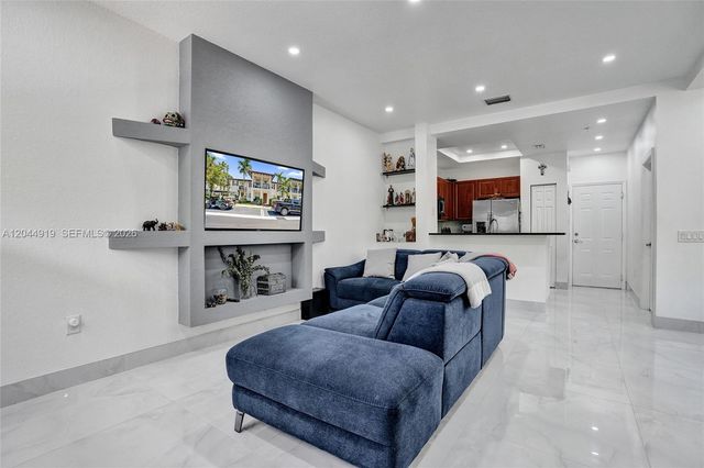 4760 Mimosa Pl 1015, Coconut Creek, FL 33073