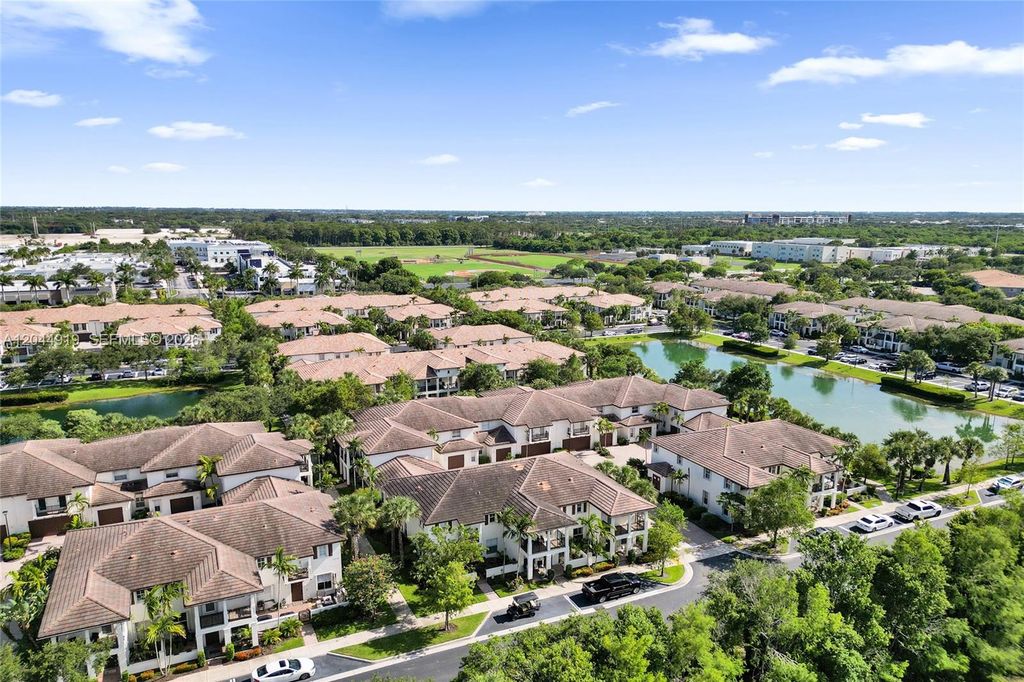 4760 Mimosa Pl 1015, Coconut Creek, FL 33073