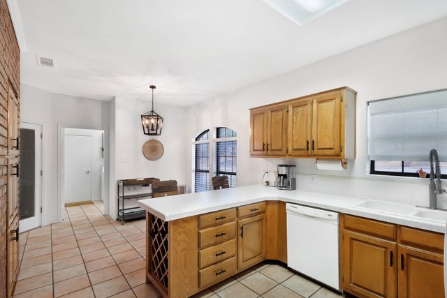 717 Ashley Drive, Hurst, TX 76054