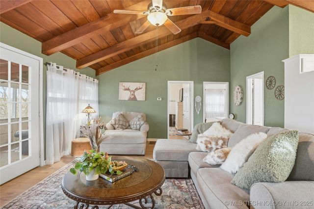 418321 E 1105 Road, Checotah, OK 74426