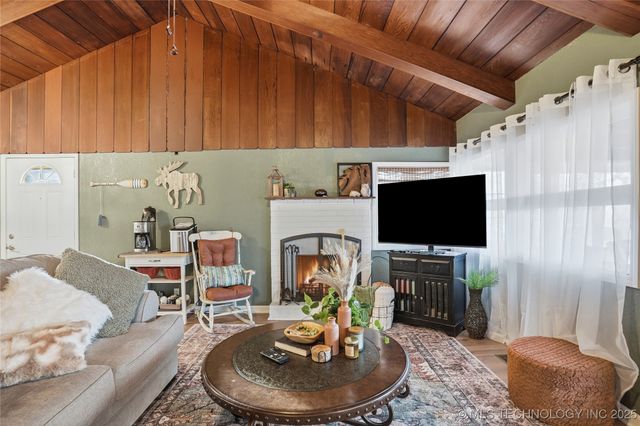 418321 E 1105 Road, Checotah, OK 74426