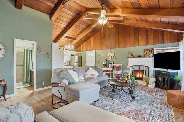 418321 E 1105 Road, Checotah, OK 74426