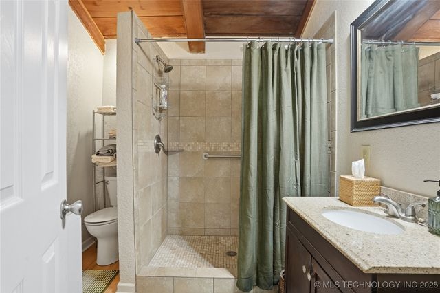 418321 E 1105 Road, Checotah, OK 74426