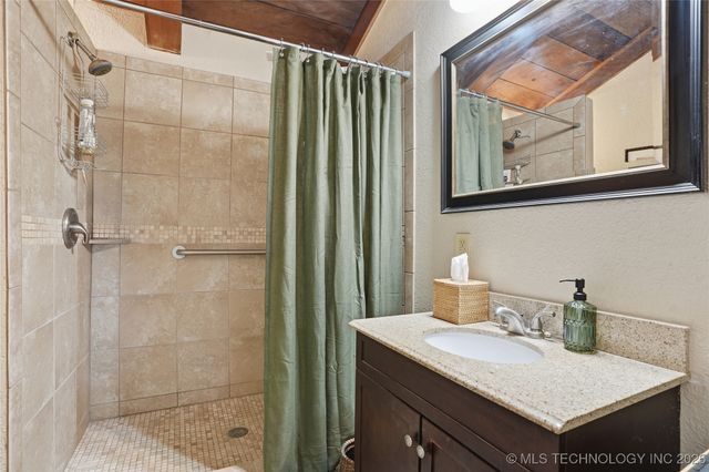 418321 E 1105 Road, Checotah, OK 74426