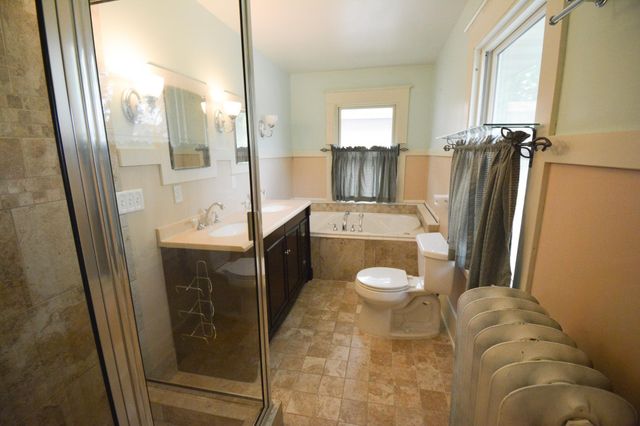 915 E Center Street, Rochester, MN 55904