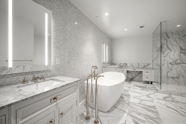 240 Devonshire Street PH 1E, Boston, MA 02110