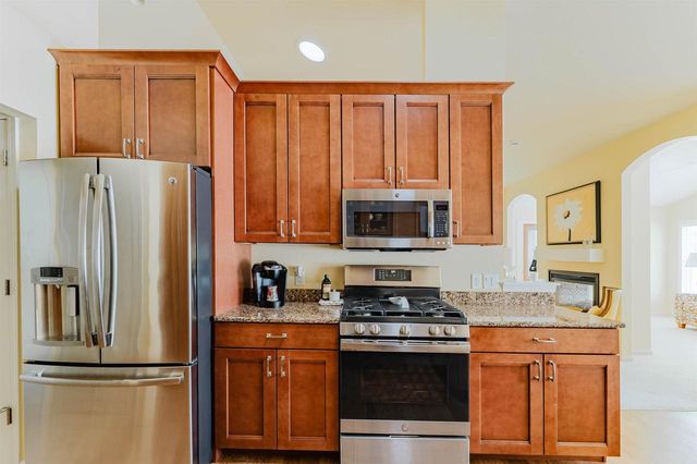 4367 AUTUMN HILLS DRIVE, Oshkosh, WI 54904