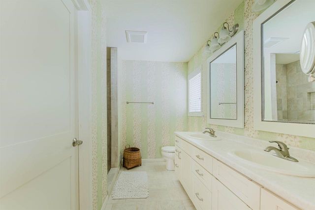 4367 AUTUMN HILLS DRIVE, Oshkosh, WI 54904