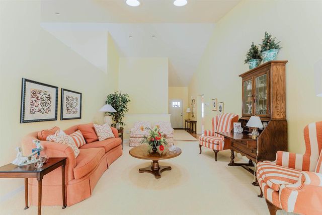 4367 AUTUMN HILLS DRIVE, Oshkosh, WI 54904