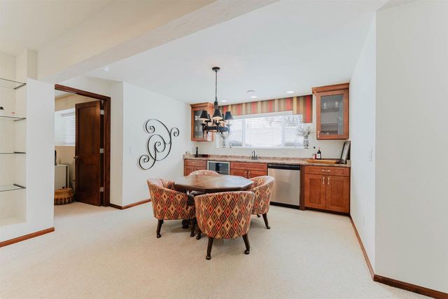 4367 AUTUMN HILLS DRIVE, Oshkosh, WI 54904