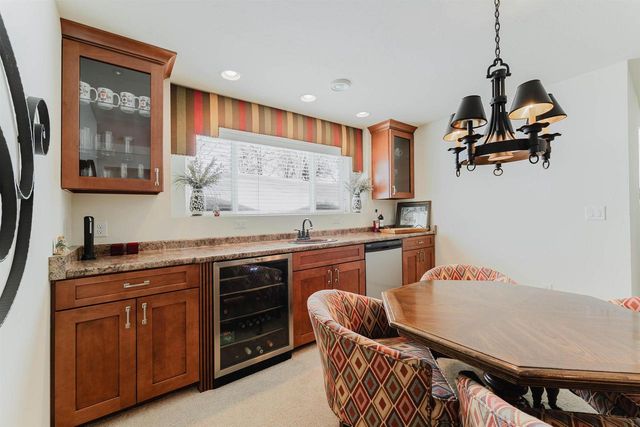 4367 AUTUMN HILLS DRIVE, Oshkosh, WI 54904