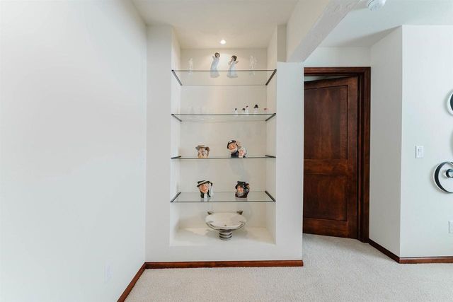 4367 AUTUMN HILLS DRIVE, Oshkosh, WI 54904