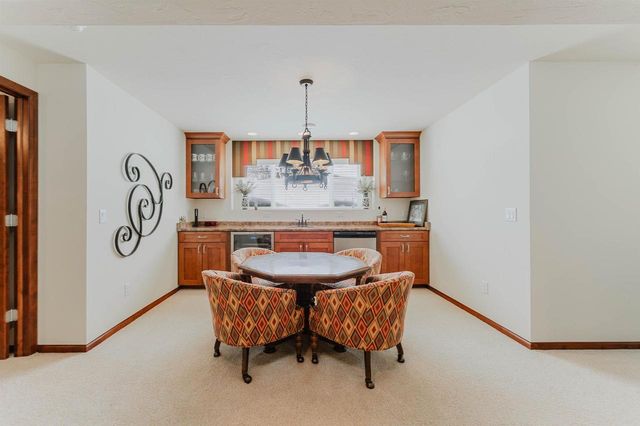 4367 AUTUMN HILLS DRIVE, Oshkosh, WI 54904