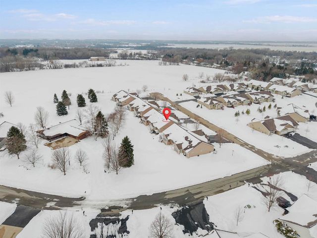 4367 AUTUMN HILLS DRIVE, Oshkosh, WI 54904