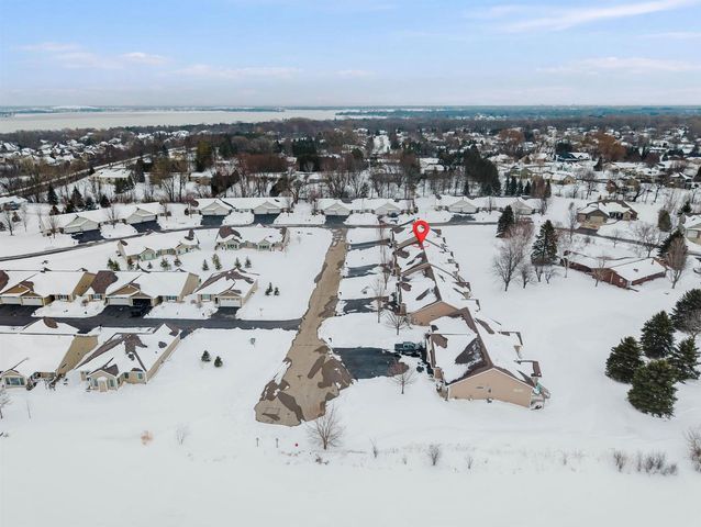 4367 AUTUMN HILLS DRIVE, Oshkosh, WI 54904