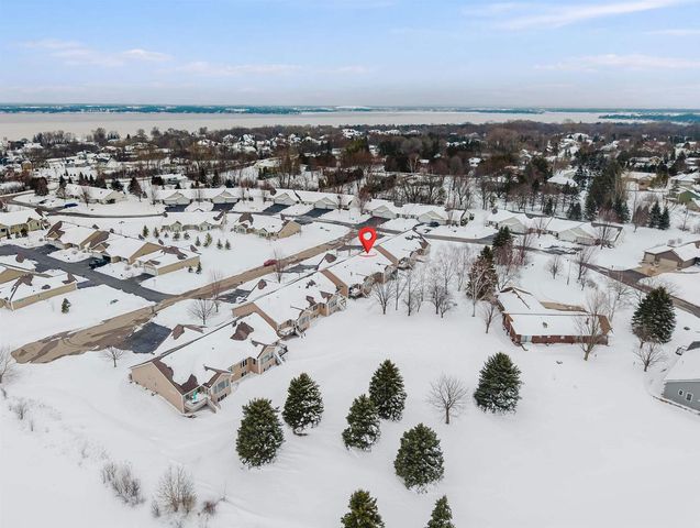 4367 AUTUMN HILLS DRIVE, Oshkosh, WI 54904