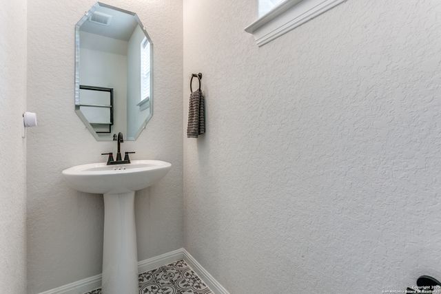 15051 Summer Lynn Place, San Antonio, TX 78217