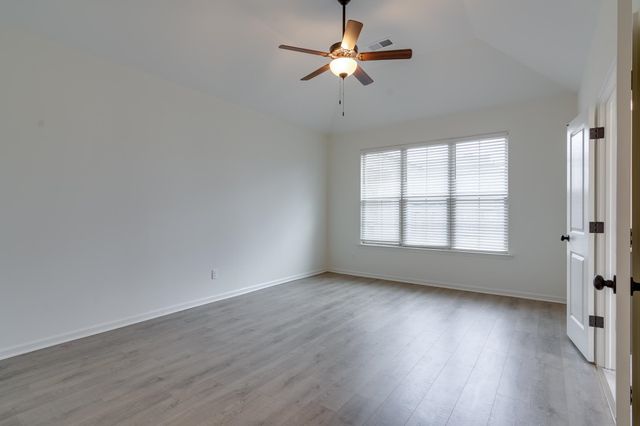 155 MISTY RIDGE LOOP, Oakland, TN 38060