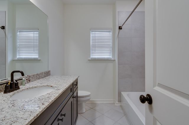 155 MISTY RIDGE LOOP, Oakland, TN 38060