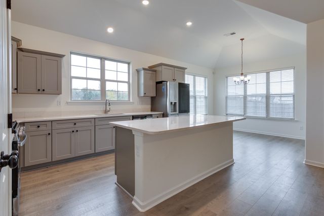 155 MISTY RIDGE LOOP, Oakland, TN 38060