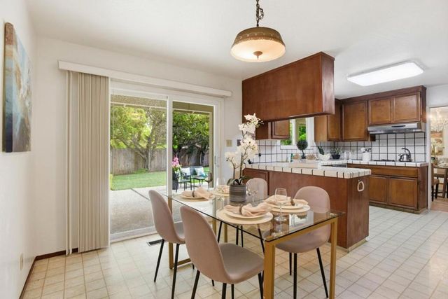 737 Ensign Way, Palo Alto, CA 94303