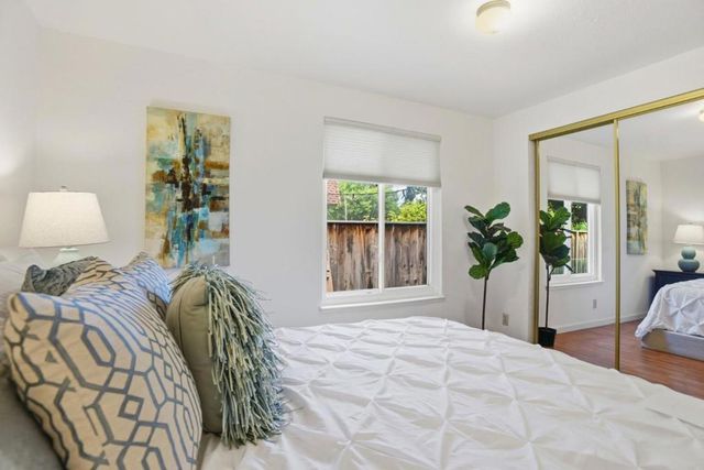 737 Ensign Way, Palo Alto, CA 94303
