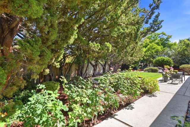 737 Ensign Way, Palo Alto, CA 94303