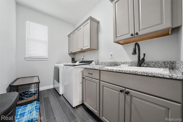 17481 Tiger Drive, Macomb Township, MI 48042
