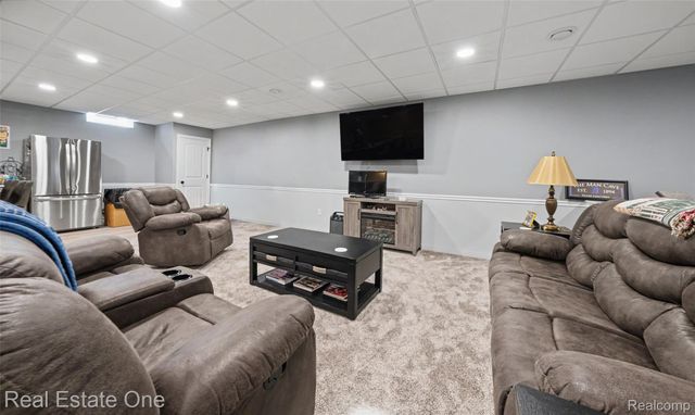 17481 Tiger Drive, Macomb Township, MI 48042