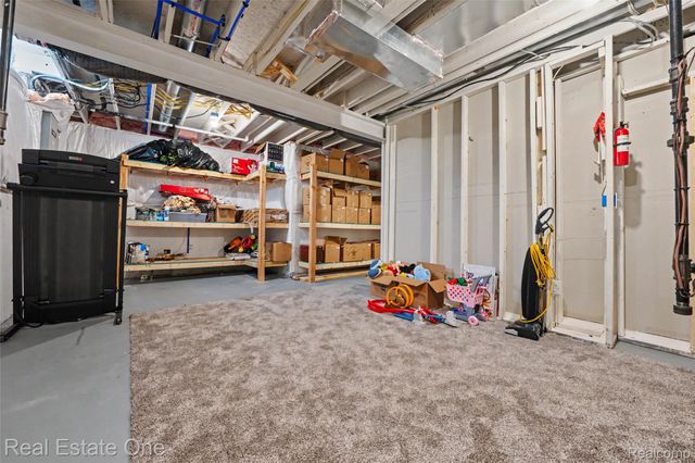 17481 Tiger Drive, Macomb Township, MI 48042