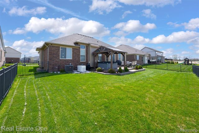 17481 Tiger Drive, Macomb Township, MI 48042