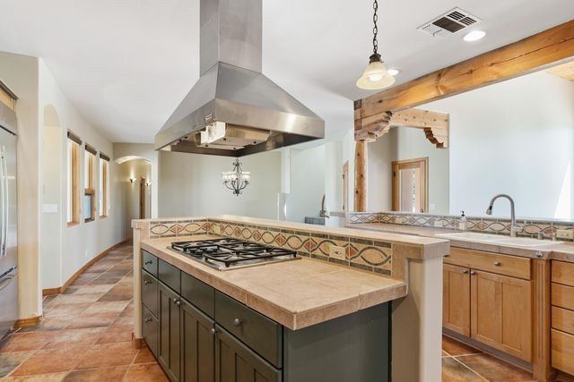 505 Camino De Lucia, Corrales, NM 87048
