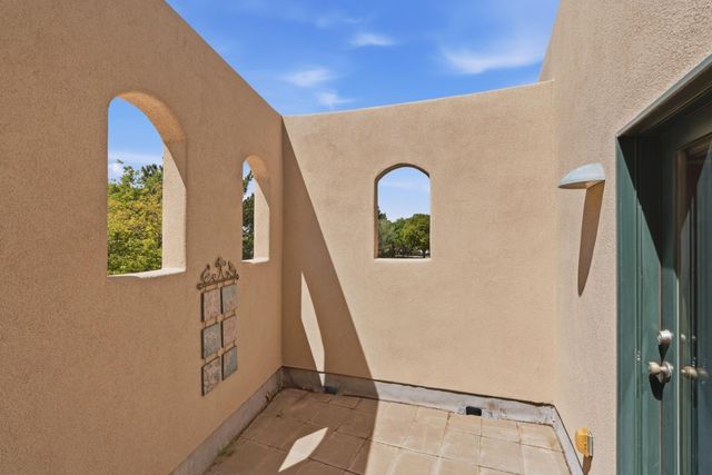 505 Camino De Lucia, Corrales, NM 87048