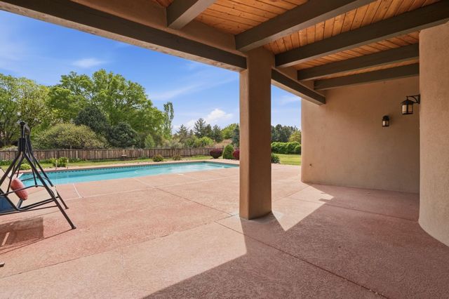 505 Camino De Lucia, Corrales, NM 87048