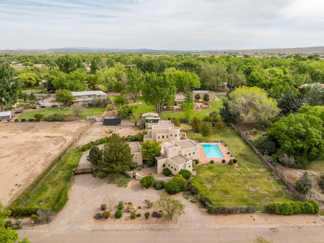 505 Camino De Lucia, Corrales, NM 87048