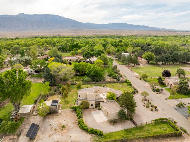 505 Camino De Lucia, Corrales, NM 87048