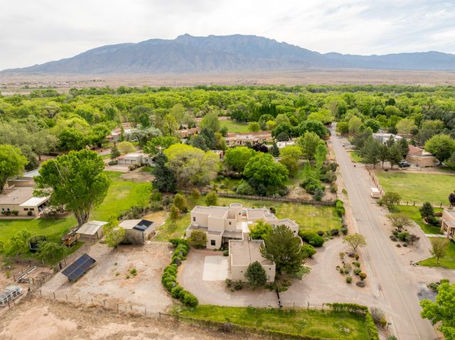 505 Camino De Lucia, Corrales, NM 87048