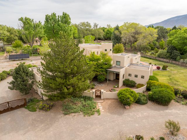 505 Camino De Lucia, Corrales, NM 87048