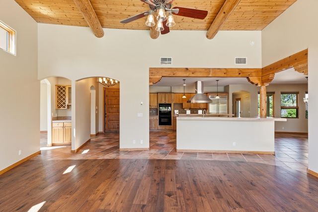 505 Camino De Lucia, Corrales, NM 87048
