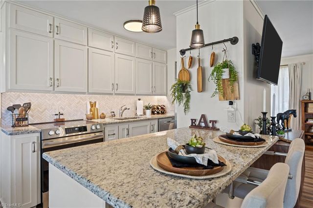 3368 Old Glenola Road, Archdale, NC 27263