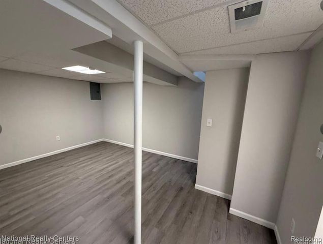 2048 Orchard Crest Street, Shelby Twp, MI 48317