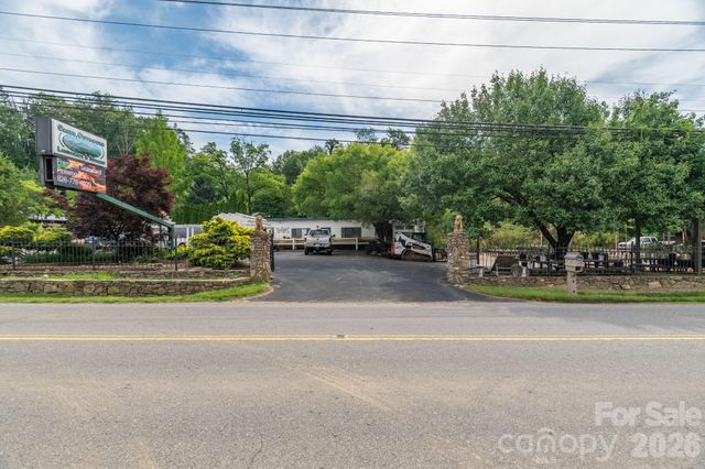 91 Weaverville Road, Asheville, NC 28804